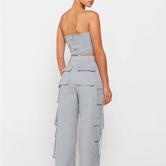 LUXE TO KILL Charcoal Strap Detail Crop Top - Picture 5 of 10